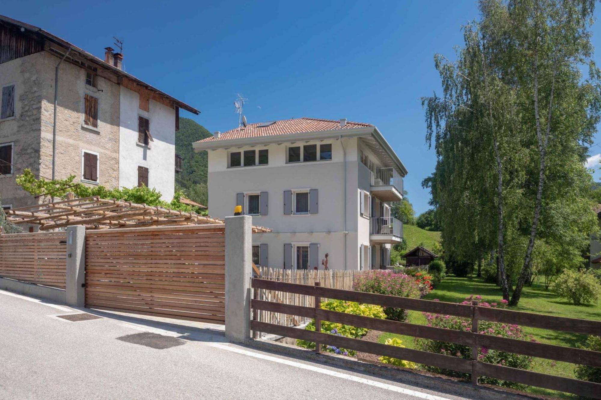 Tulipa Natural Home Mezzolago Exterior foto